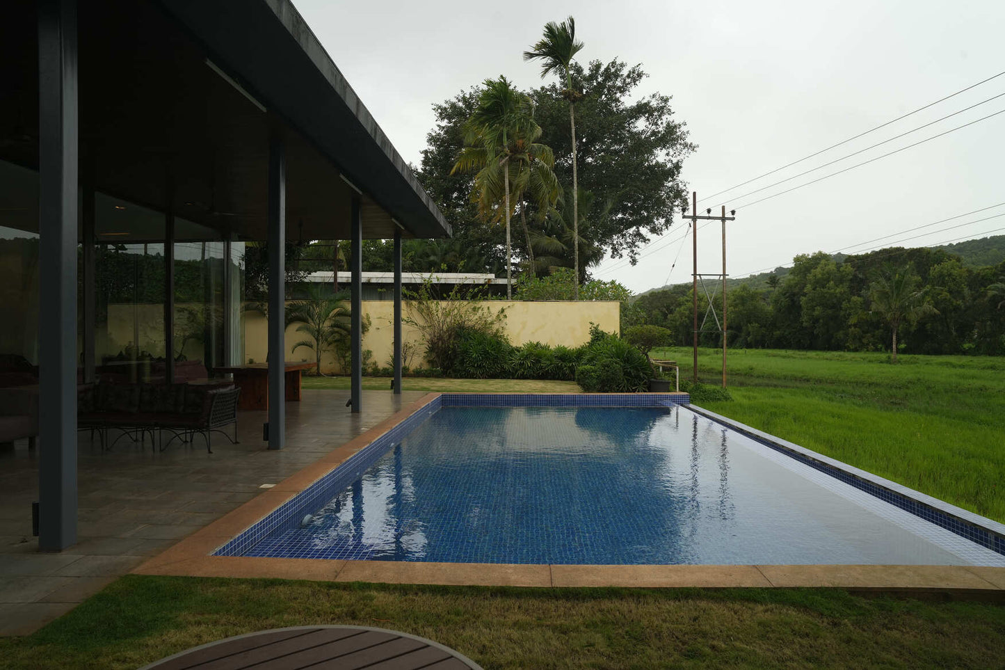 Staycationer Jashn, Parra - 3 BHK Villa with Large Garden View Pool