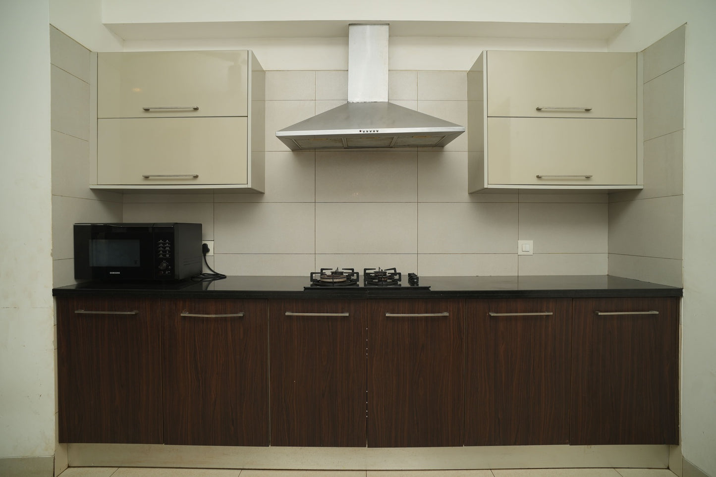 Staycationer Jashn, Parra - 3 BHK Villa with Large Garden View Pool