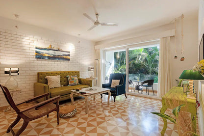 Jiggy - 2 BHK Luxury Service Apartment, 10 mins from Candolim Beach, Goa