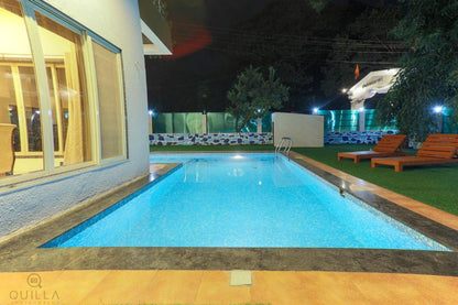 Staycationer Platinum - 4 Bedroom Garden Villa with a Private Pool in Lonavala