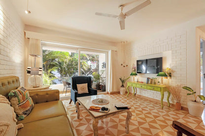 Jiggy - 2 BHK Luxury Service Apartment, 10 mins from Candolim Beach, Goa