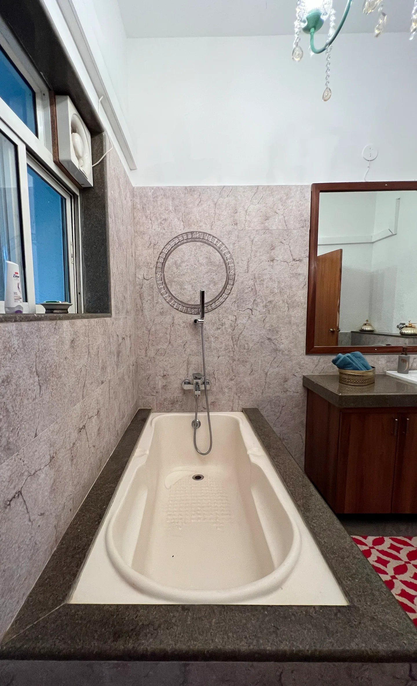 Casa Aera - 3 Bedroom Villa with Jacuzzi near Anjuna, Goa