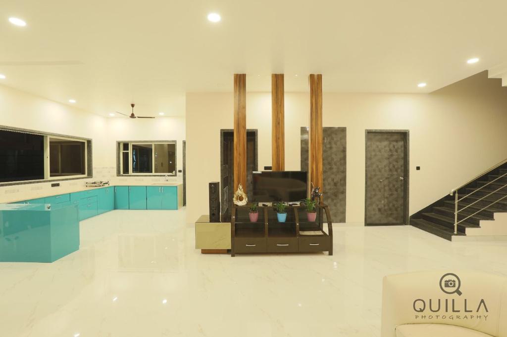 Staycationer Platinum - 4 Bedroom Garden Villa with a Private Pool in Lonavala