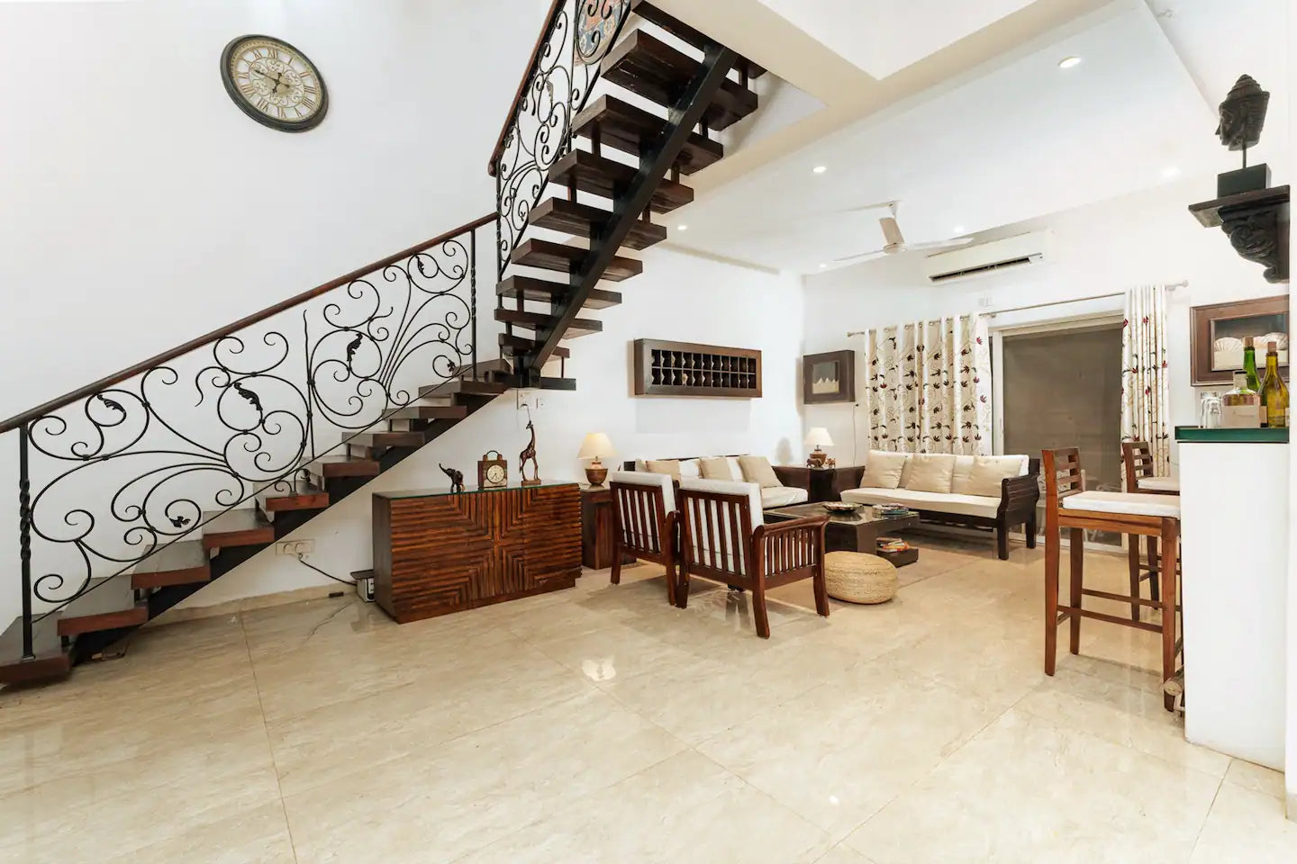 The Art House - 3 BHK Luxury Villa with Pool in Assagao, Goa