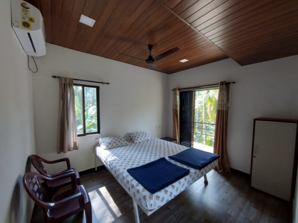 Staycationer Betelwood - 2 Bedroom Beachside Homestay at Kashid, Alibaug