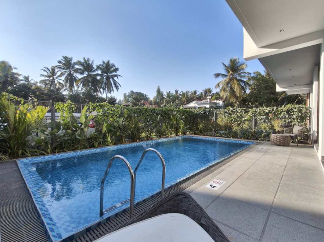 Staycationer Tria - 3 BHK Villa with Pool & Sit-out in Saligao, Goa (VLMS)