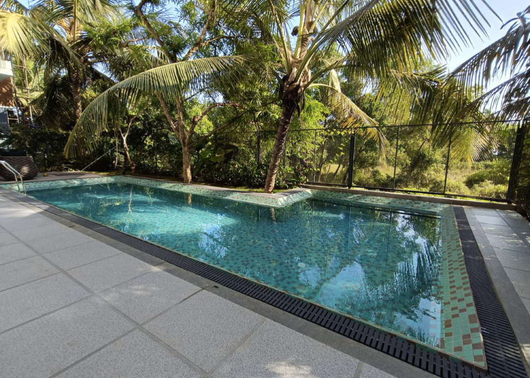 Staycationer Tésseris - Four Bedroom Luxury Villa with Pool in Saligao, Goa (VLMS)