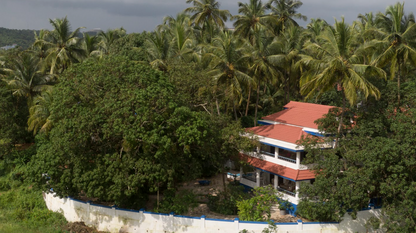 Riveranda - 4.5 Bedroom Quiet Villa with Pool surrounded by 360° trees in Nerul North Goa (3 kms from Candolim Beach) 😍