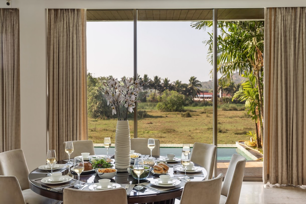 Sohonos II - 3 BHK Luxury Villa with Pool & Field View 10 mins from Candolim Beach, Goa