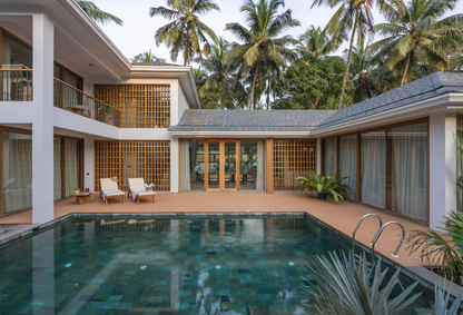 Basho - 8 BHK Super Luxury Celebrity Villa with Jacuzzi, Pool & Lawn in Baga, North Goa