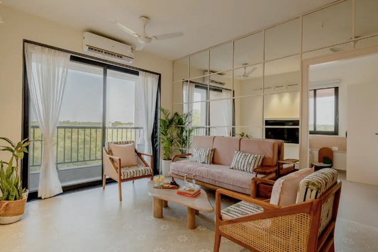 The Den - Chic and breezy 2-bedroom with a view in Candolim, Goa with Pool!