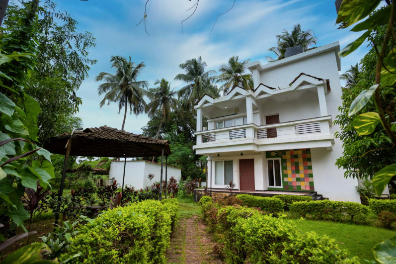 Bira - 3 BHK Villa in Arpora, Goa with Pool & Lawn