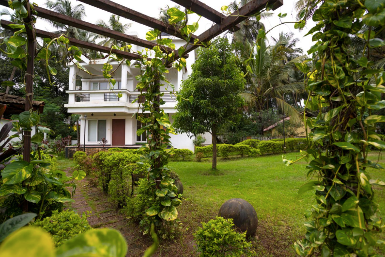 Bira - 3 BHK Villa in Arpora, Goa with Pool & Lawn