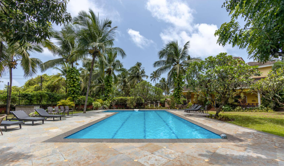 Orenda Retreat - 11 BHK Big Estate with Huge Pool & Pvt Lawn in Candolim, Goa (3+4+4 BHK Luxury Villas)