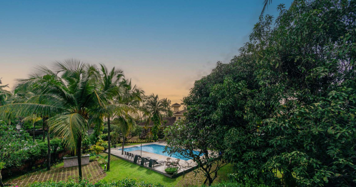 Orenda Retreat - 11 BHK Big Estate with Huge Pool & Pvt Lawn in Candolim, Goa (3+4+4 BHK Luxury Villas)