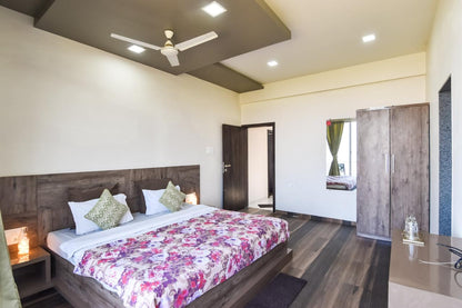 Pearl Villa - 4 BHK Villa with Pool in Panchgani, Mahabaleshwar