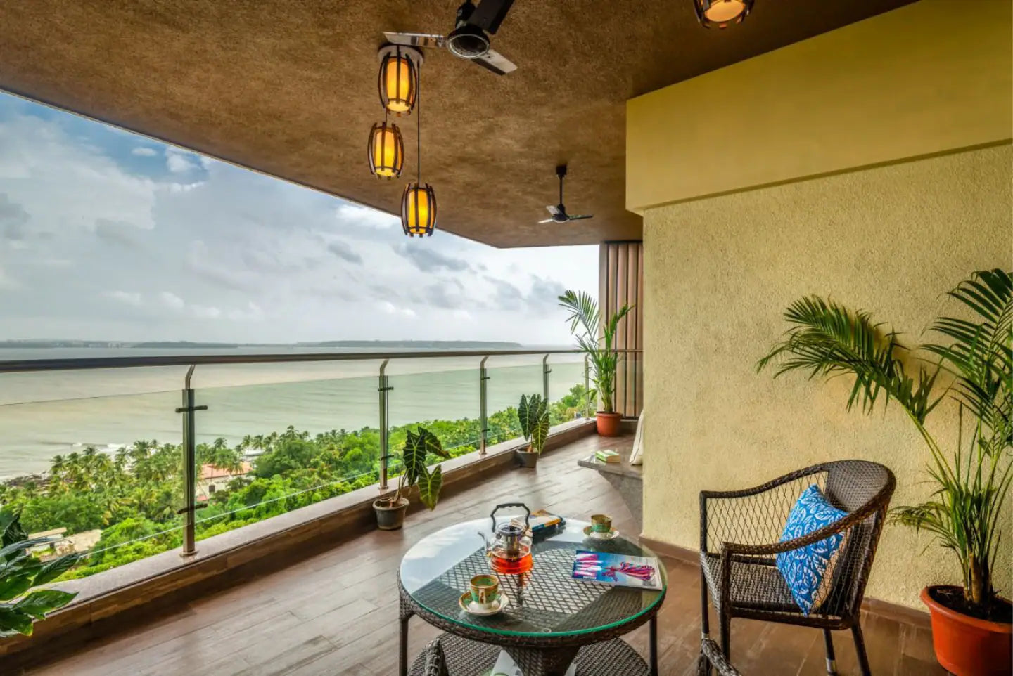 Staycationer Akoya - Ultra Luxury Sea Facing 4 Bedroom Penthouse in Panjim, Goa (1 km from the Casino)