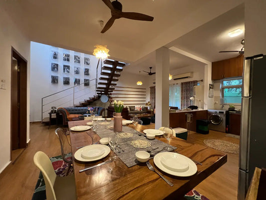 Casa Aera - 3 Bedroom Villa with Jacuzzi near Anjuna, Goa