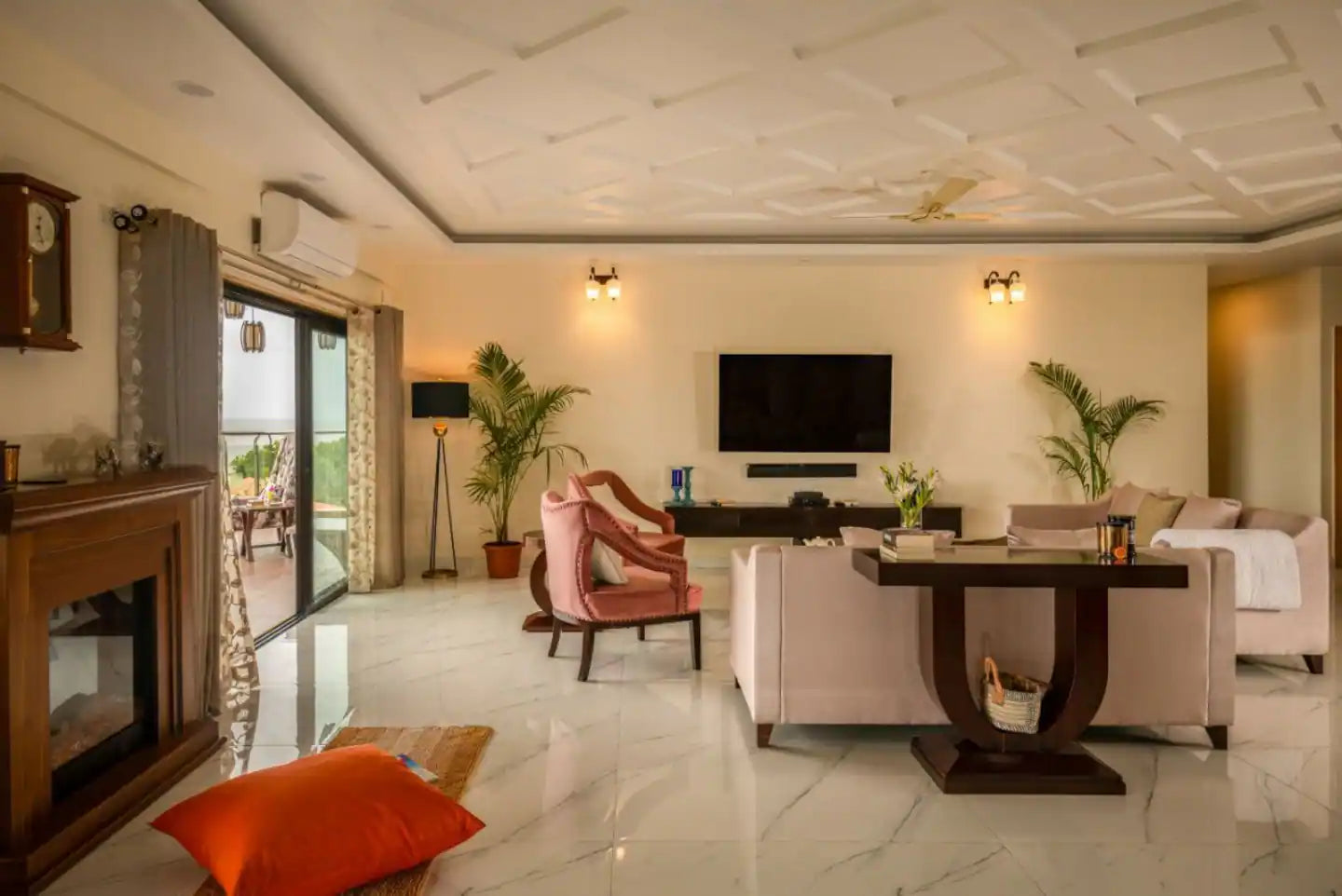 Staycationer Akoya - Ultra Luxury Sea Facing 4 Bedroom Penthouse in Panjim, Goa (1 km from the Casino)