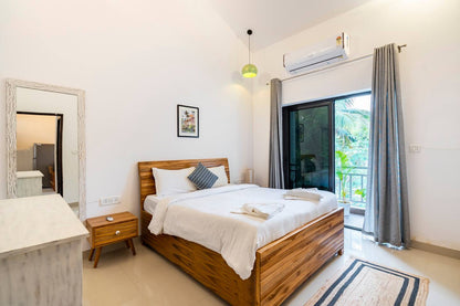 Sun Stay II - Two Bedroom Apartment in Assagao, Goa