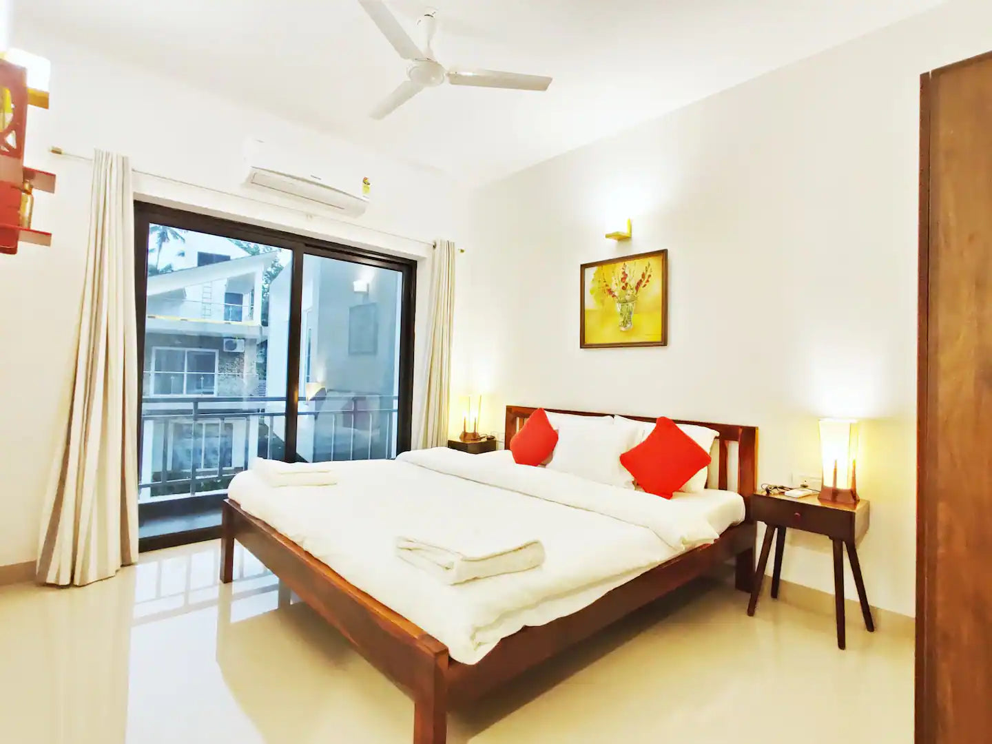 Sun Stay I - Two Bedroom Apartment in Assagao, Goa