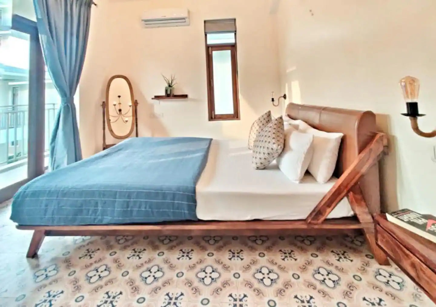 Staycationer Mimo - 4 Bedroom Fieldview Pool Villa in Sangolda, Goa