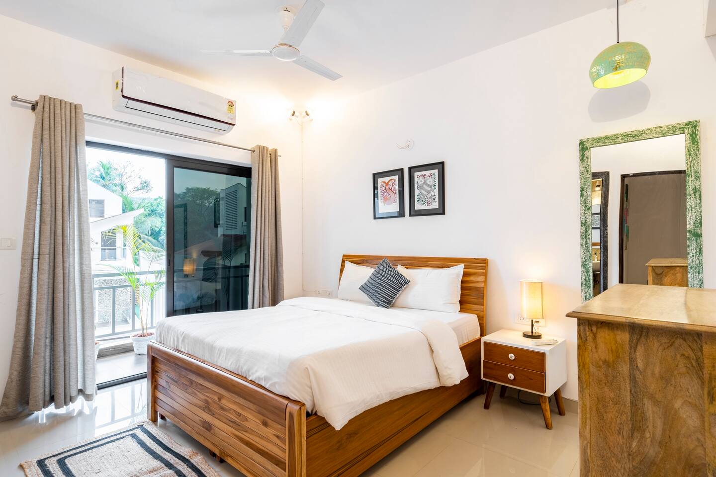 Sun Stay II - Two Bedroom Apartment in Assagao, Goa