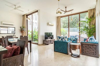 Staycationer Bali Bliss - 4 Bedroom Balinese Villa near Candolim Beach, Goa